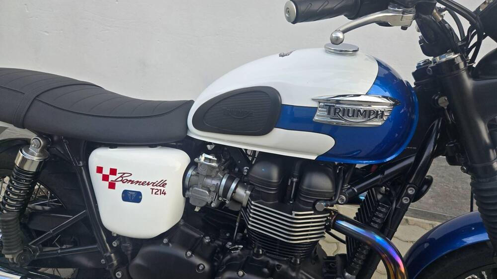 Triumph Bonneville T214 (2015) (3)
