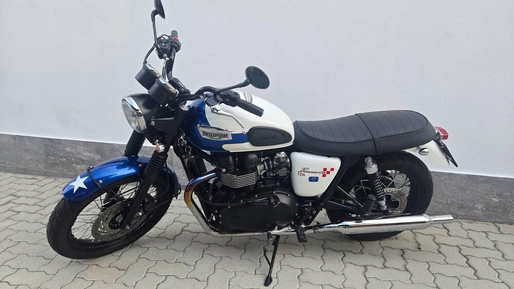 Triumph Bonneville T214 (2015) (4)