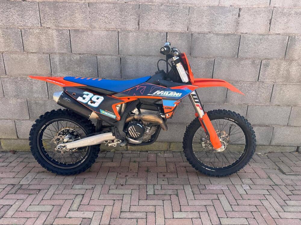 KTM 250 SX-F (2023) (2)