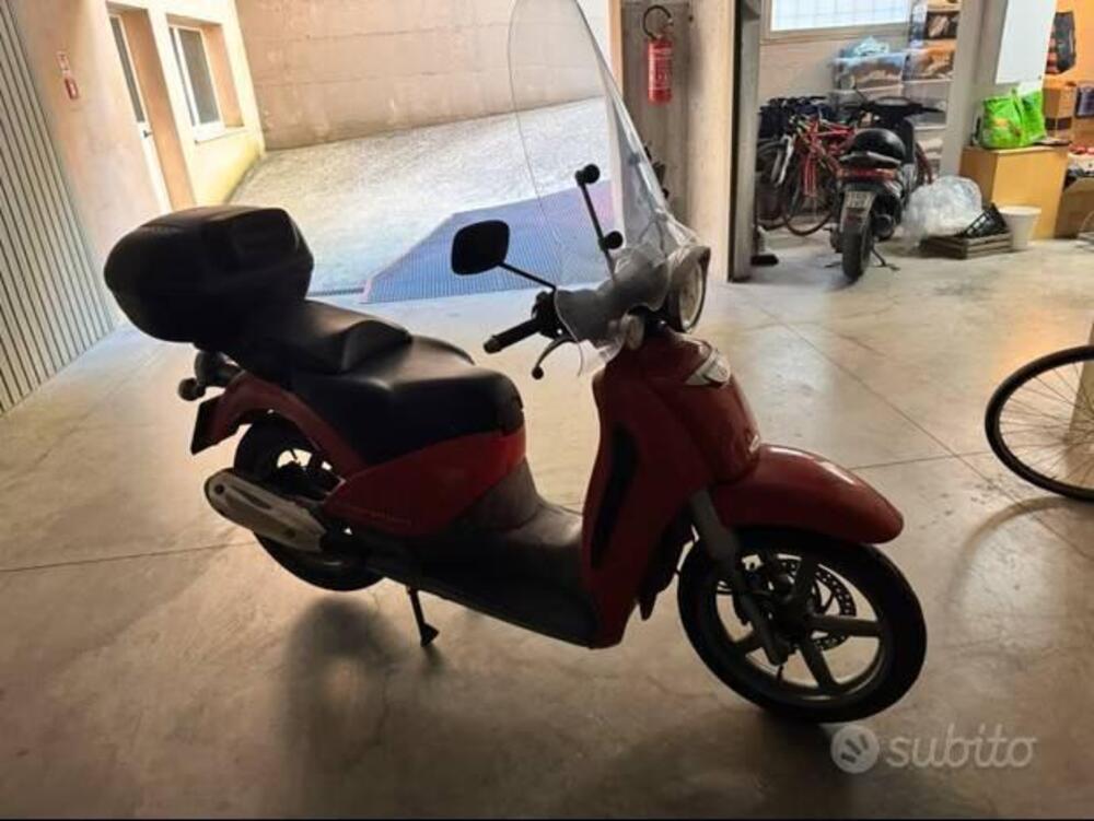 Aprilia Scarabeo 200 (2007 - 11) (2)