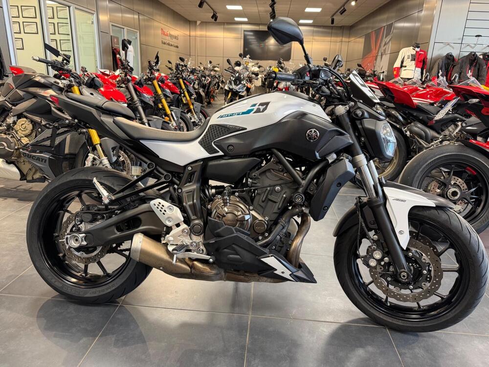 Yamaha MT-07 ABS (2014 - 16) (2)