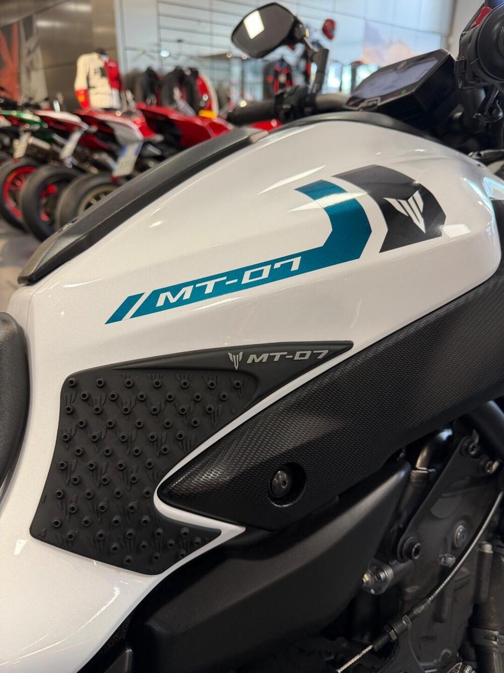 Yamaha MT-07 ABS (2014 - 16) (5)