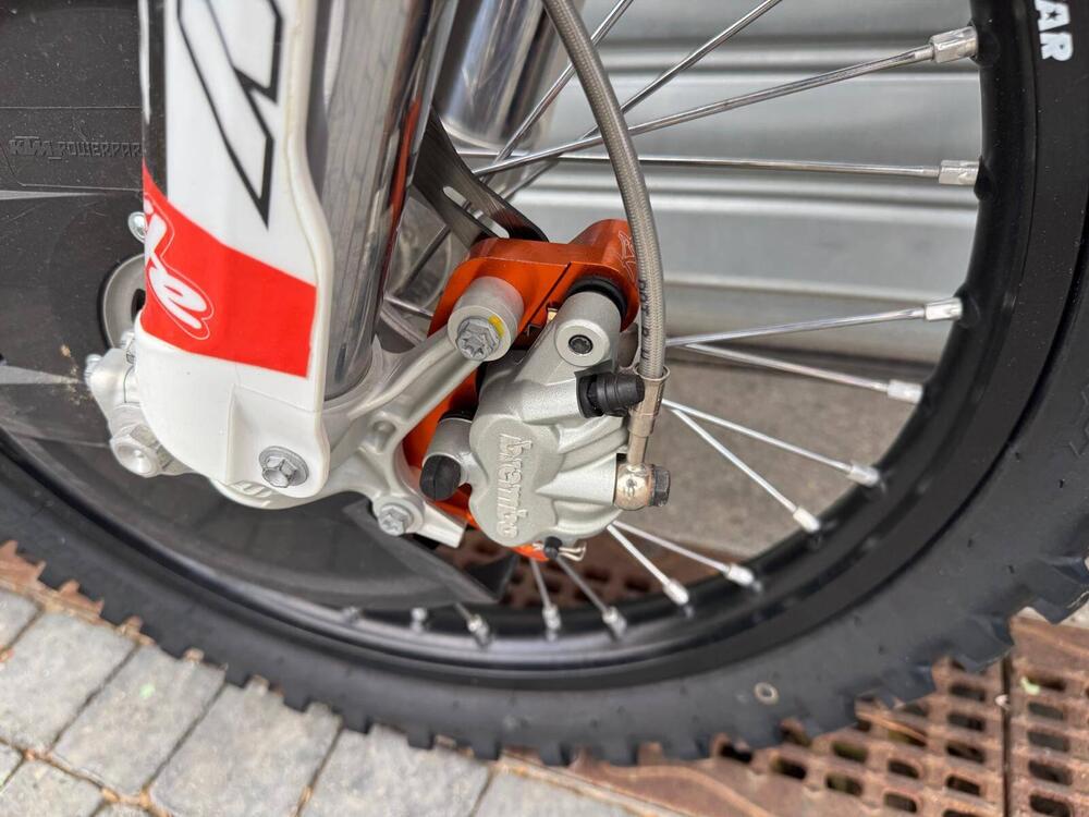 KTM 250 SX-F Factory (2017) (5)