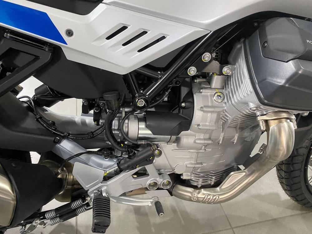Moto Guzzi Stelvio Duecento Tributo (2025 - 26) (6)