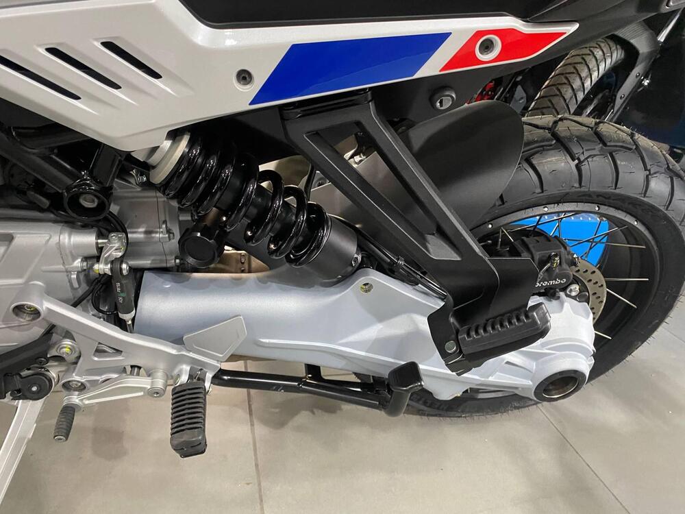 Moto Guzzi Stelvio Duecento Tributo (2025 - 26) (7)