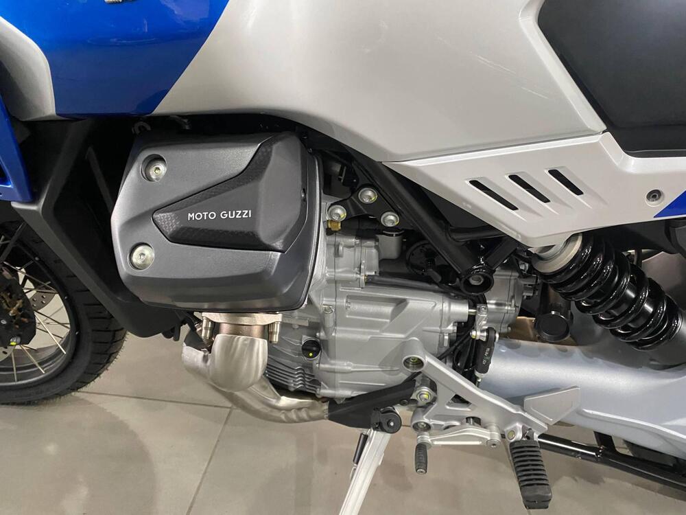 Moto Guzzi Stelvio Duecento Tributo (2025 - 26) (9)
