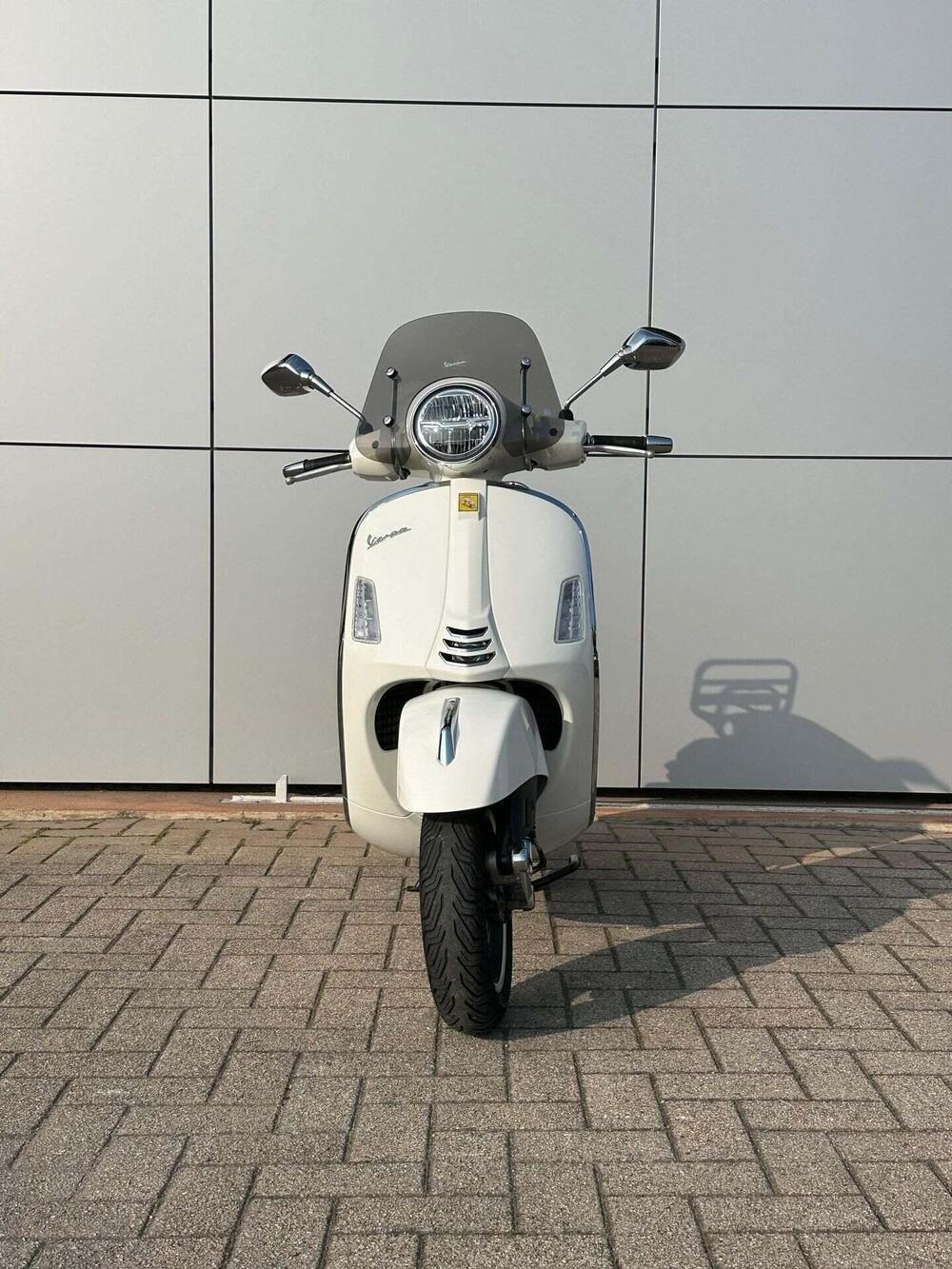 Vespa GTS 300 (2023 - 24) (3)