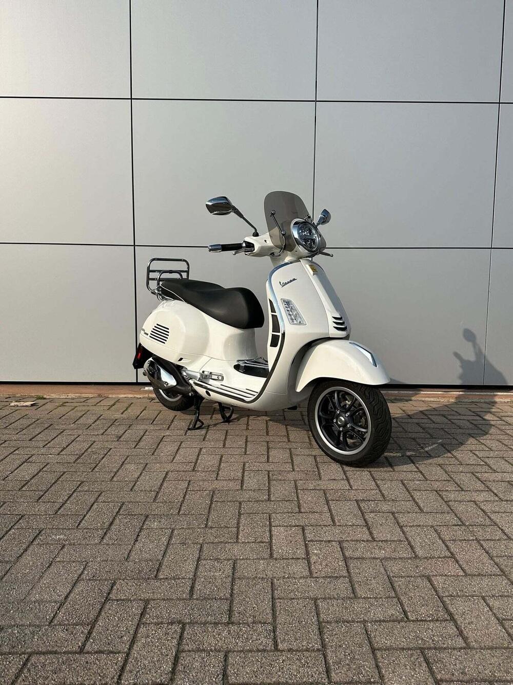 Vespa GTS 300 (2023 - 24) (5)
