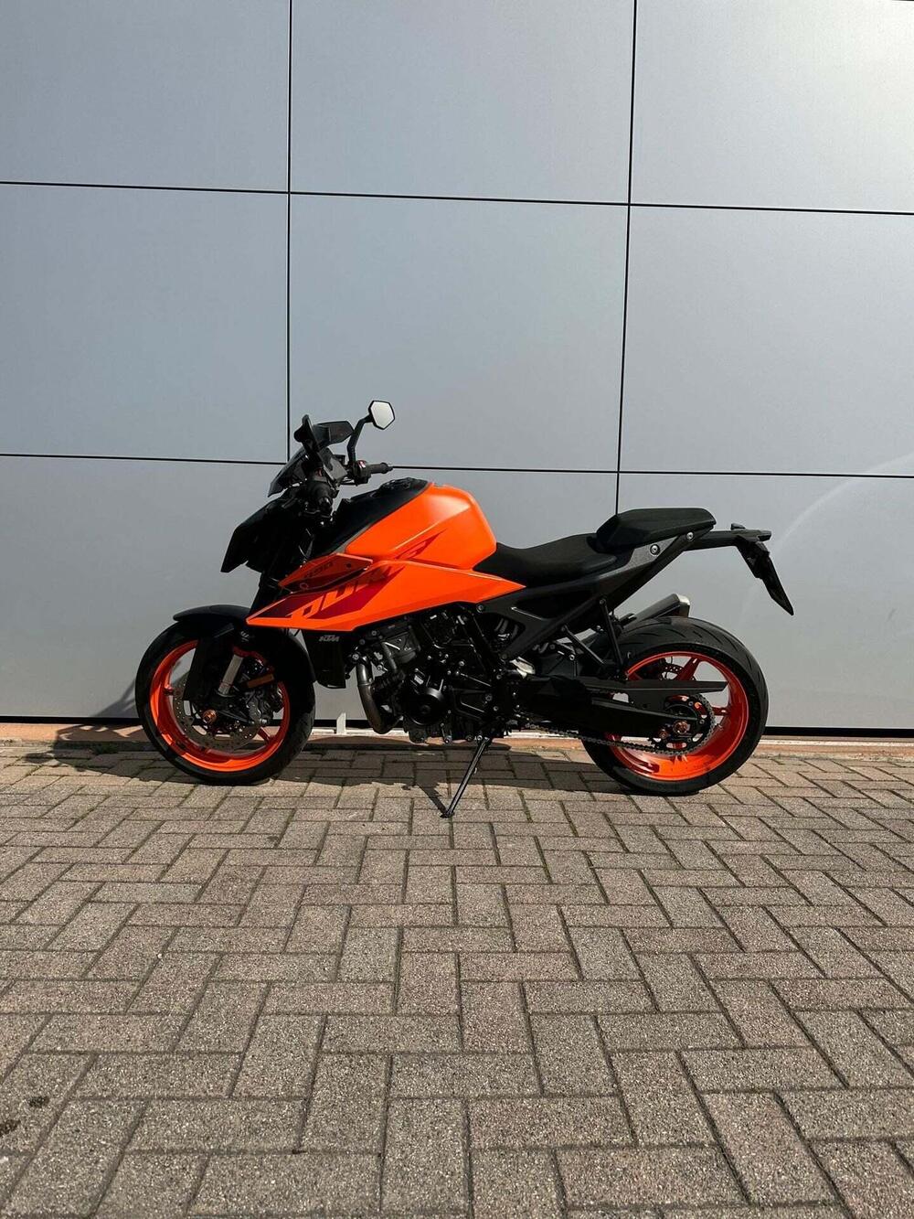 KTM 990 Duke (2024 - 26) (2)