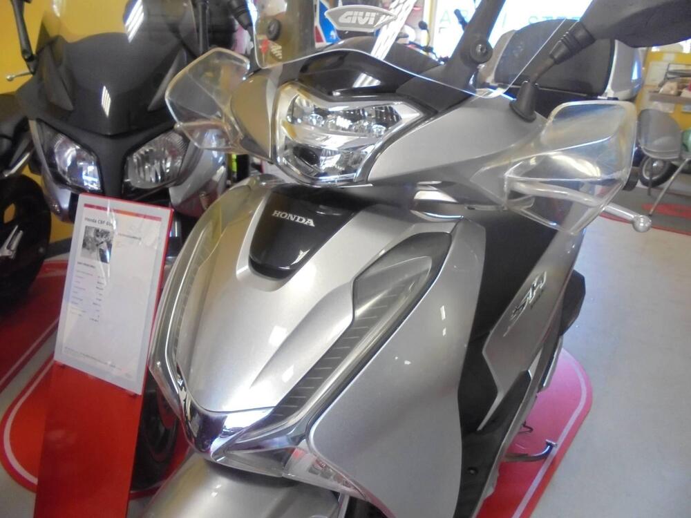 Honda SH 150i (2017 - 19) (2)