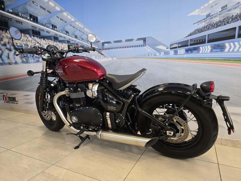 Triumph Bonneville Bobber 1200 (2021 - 25) (5)