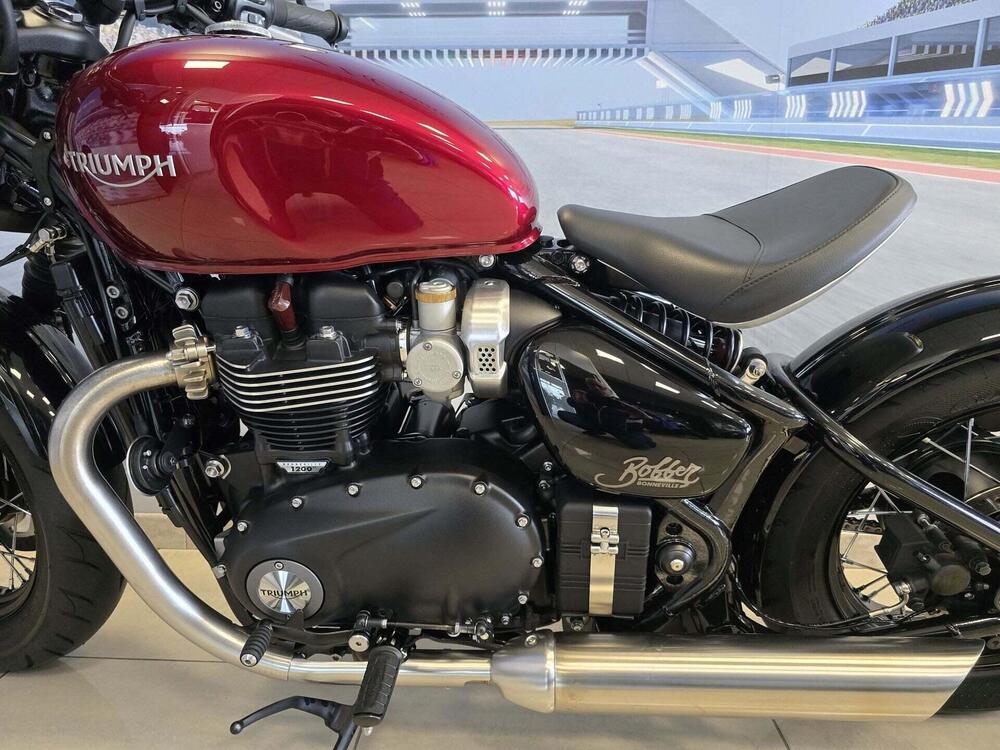Triumph Bonneville Bobber 1200 (2021 - 25) (10)