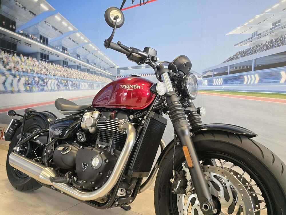 Triumph Bonneville Bobber 1200 (2021 - 25) (13)
