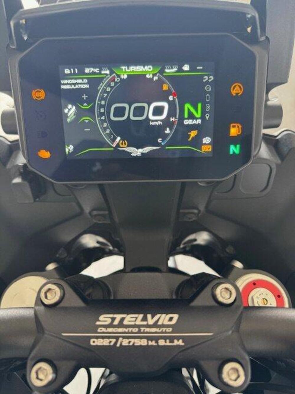 Moto Guzzi Stelvio Duecento Tributo (2025 - 26) (5)