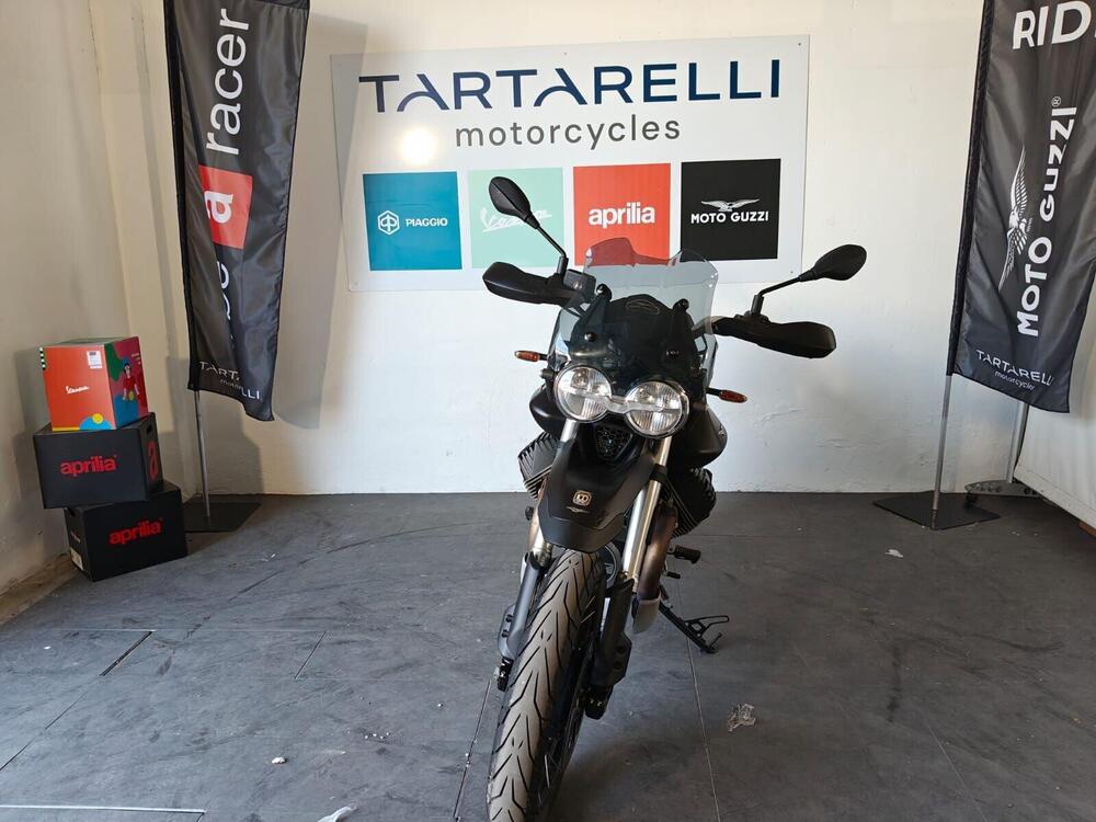 Moto Guzzi V85 TT (2021 - 23) (3)