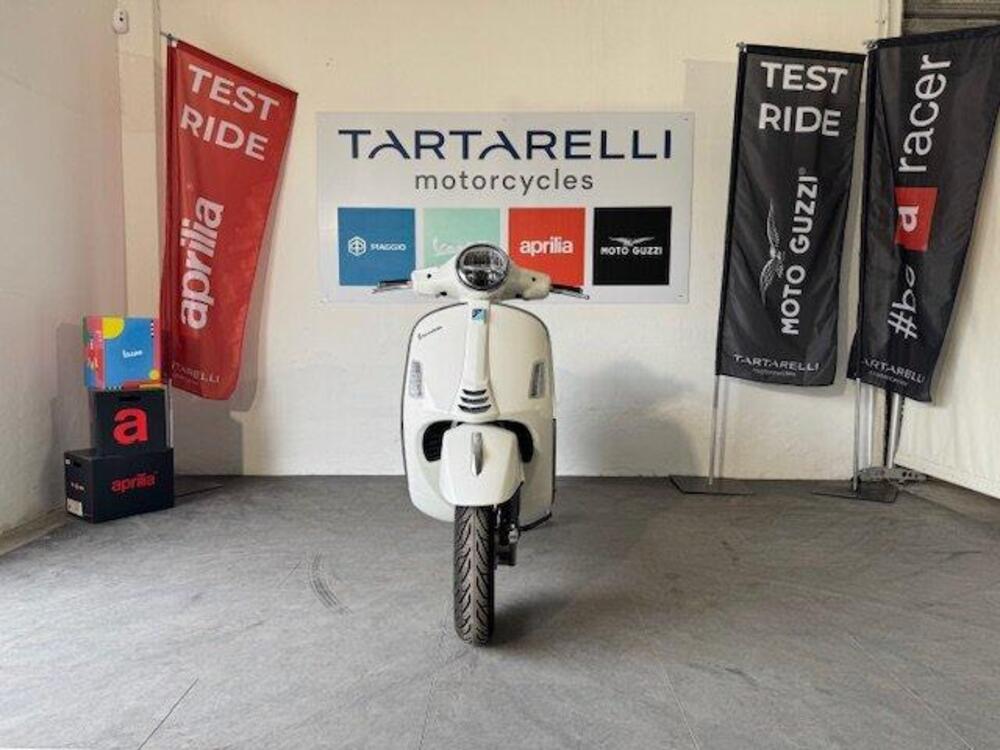 Vespa GTS 125 (2025 - 26) (3)