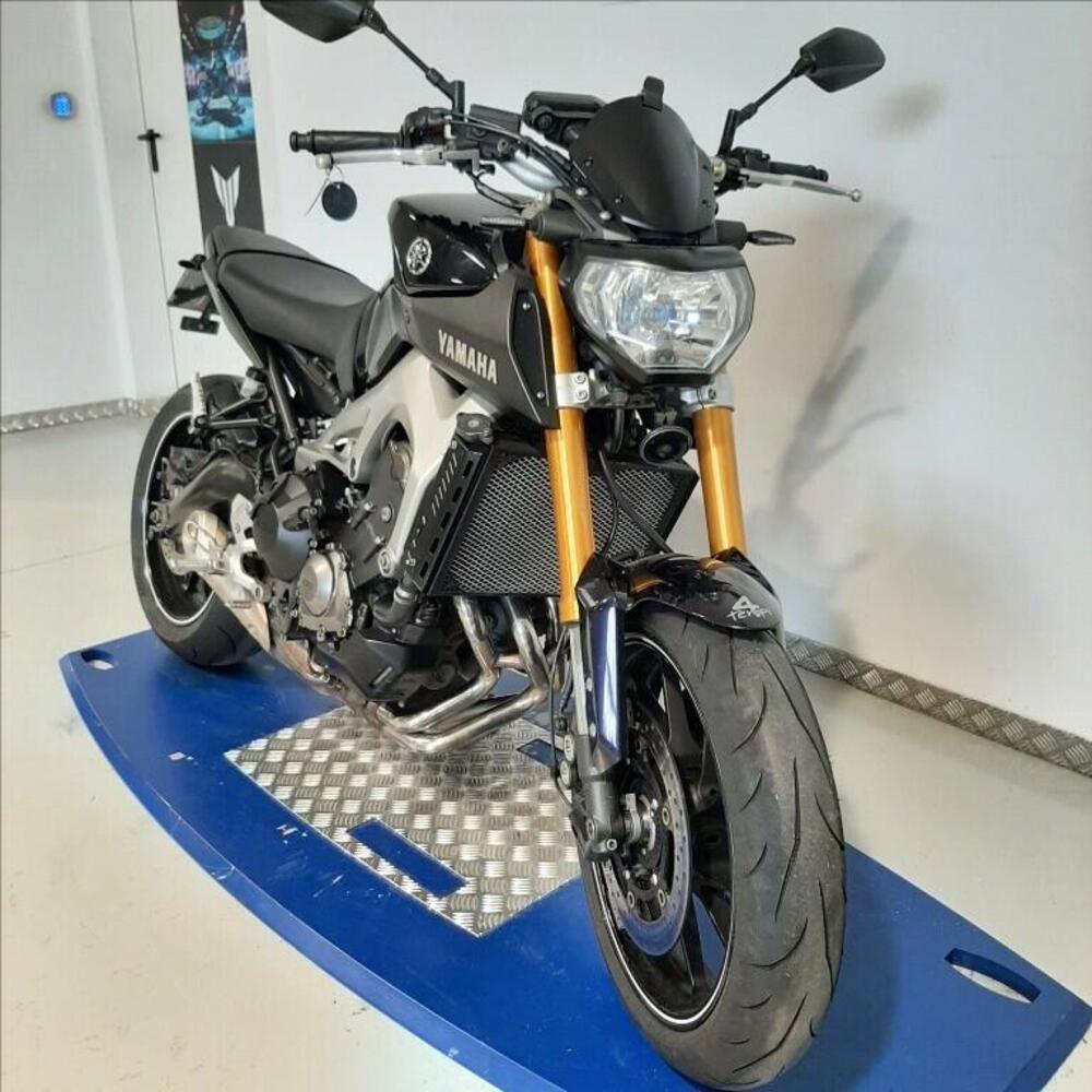 Yamaha MT-09 (2013 - 15) (2)