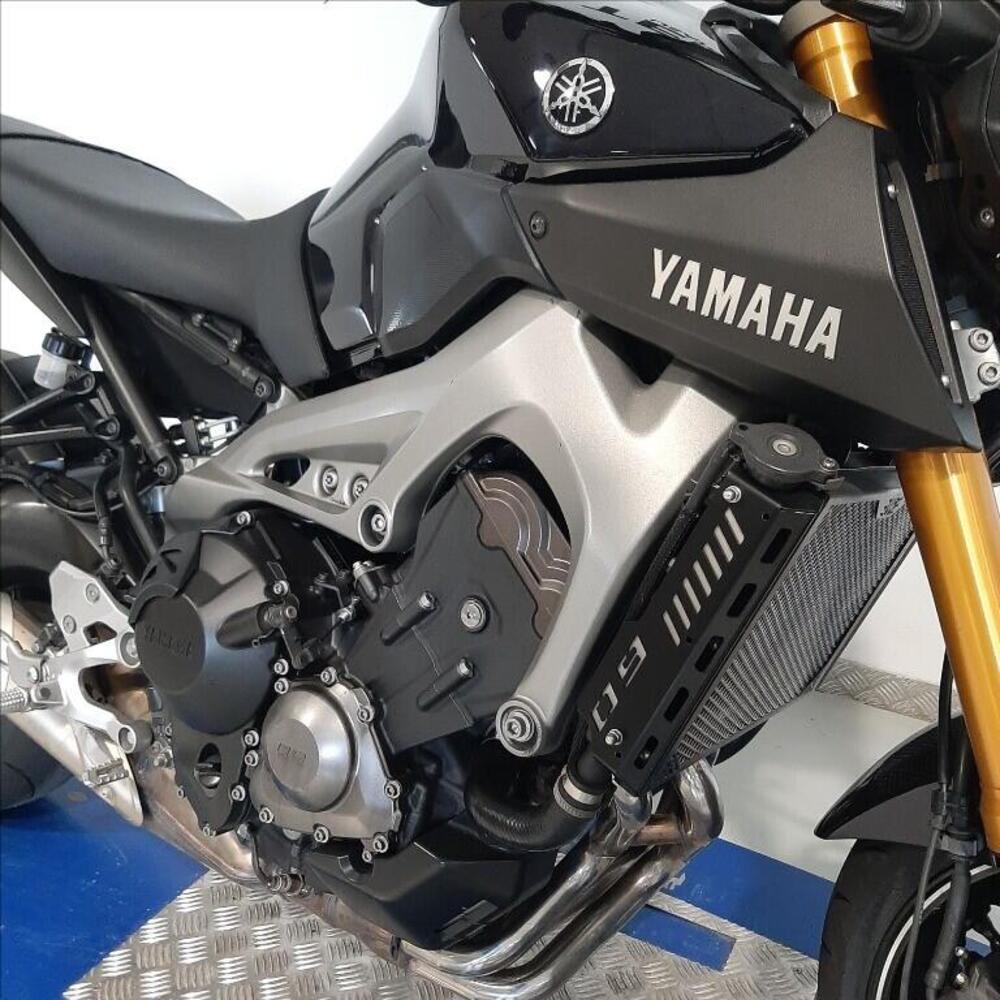 Yamaha MT-09 (2013 - 15) (5)