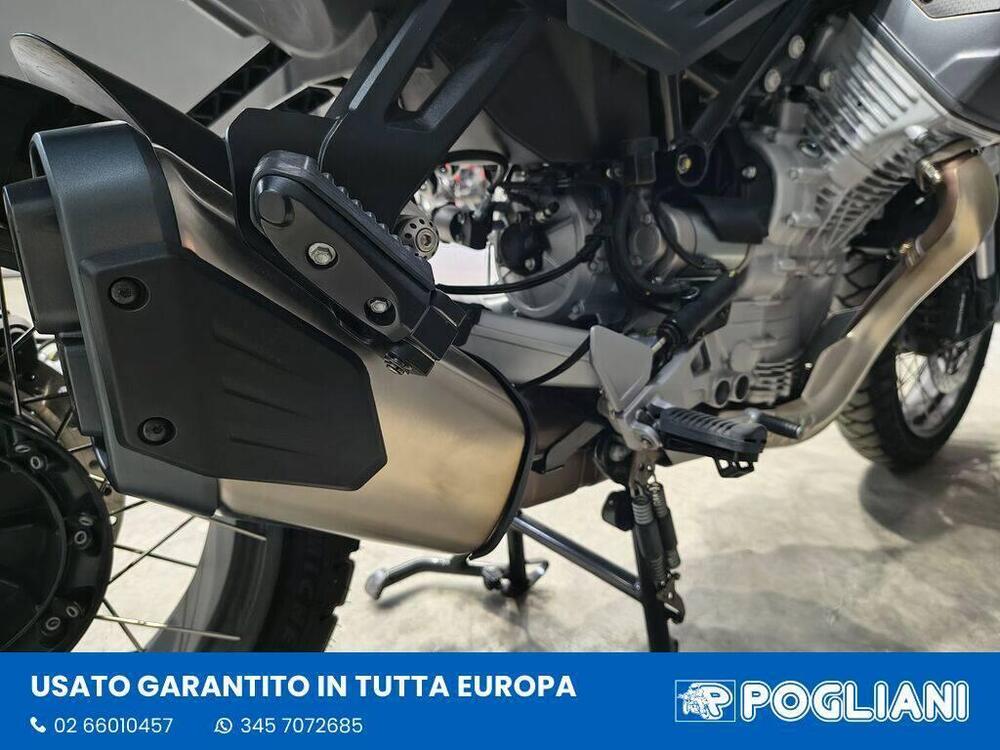 Moto Guzzi Stelvio (2024 - 26) (9)