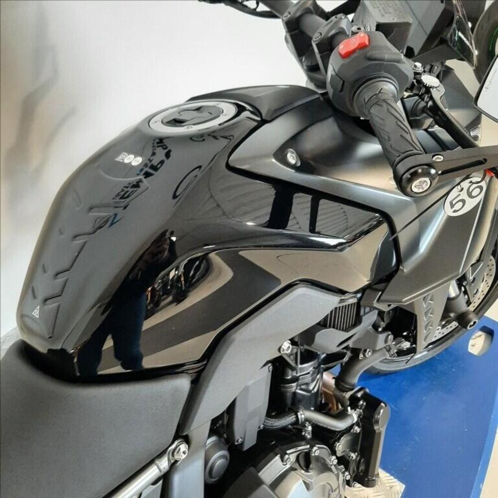 Suzuki GSX-8S (2023 - 24) (10)