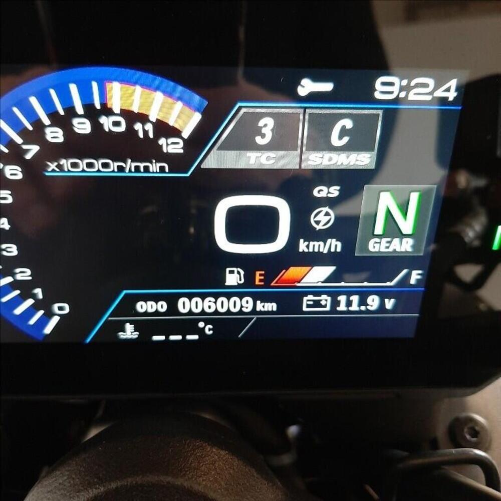 Suzuki GSX-8S (2023 - 24) (12)