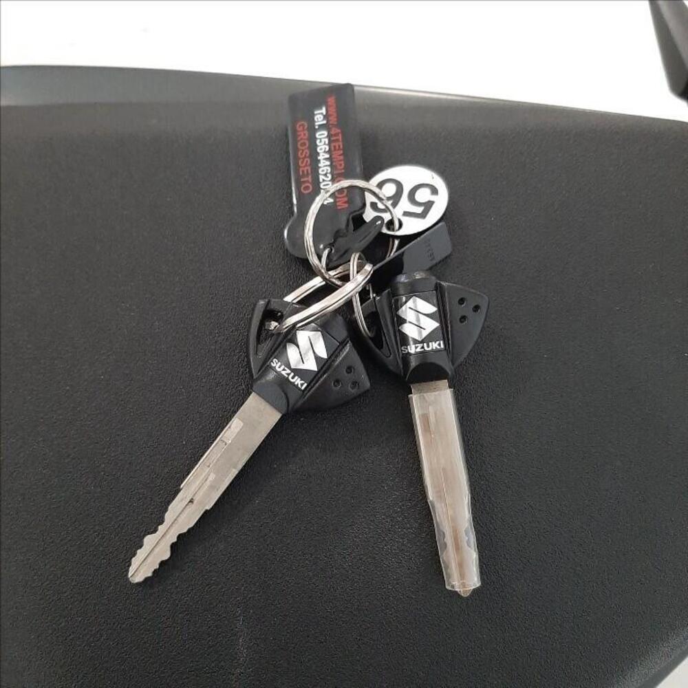 Suzuki GSX-8S (2023 - 24) (13)