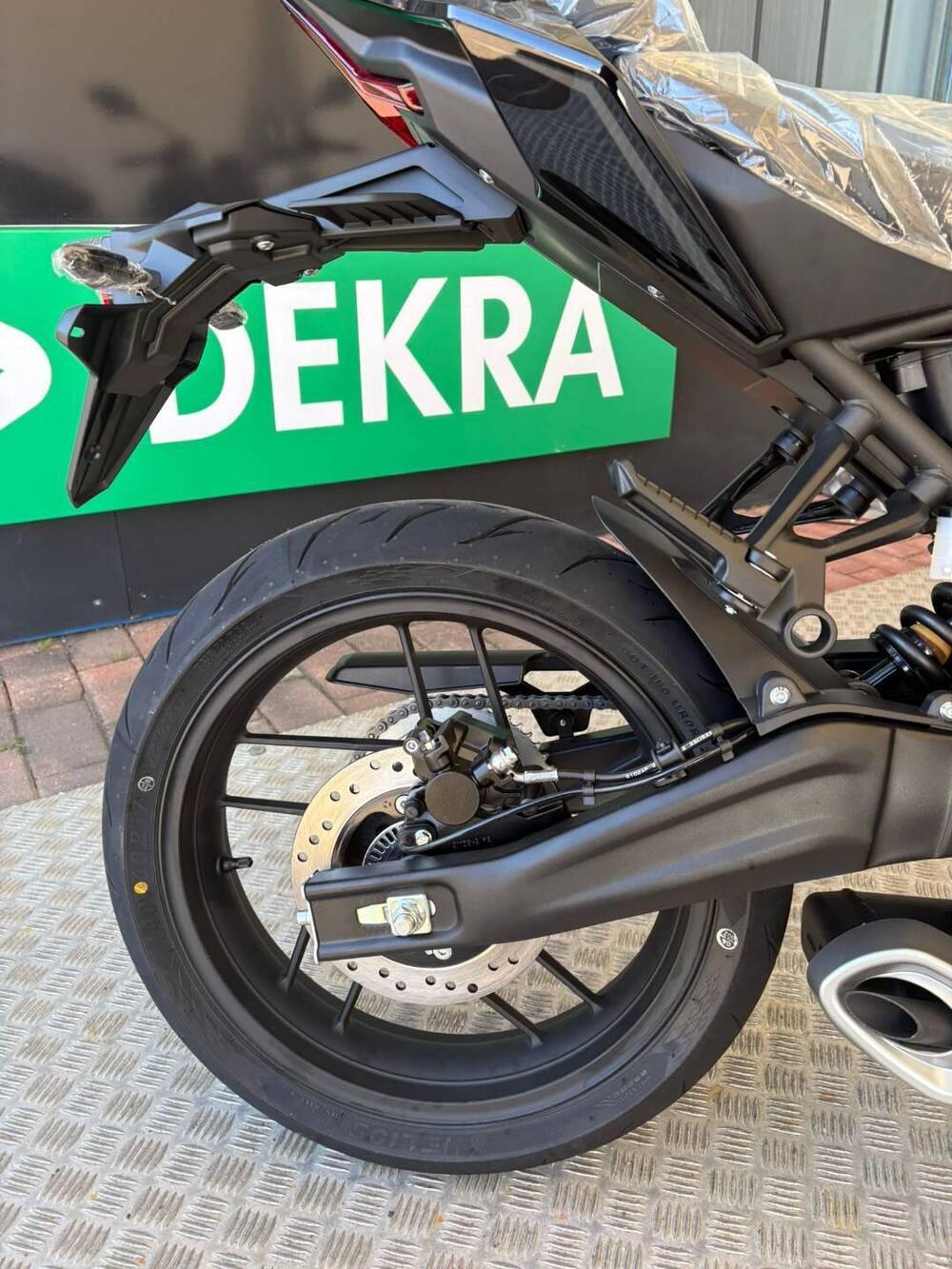 Voge Brivido 125R (2023 - 26) (16)