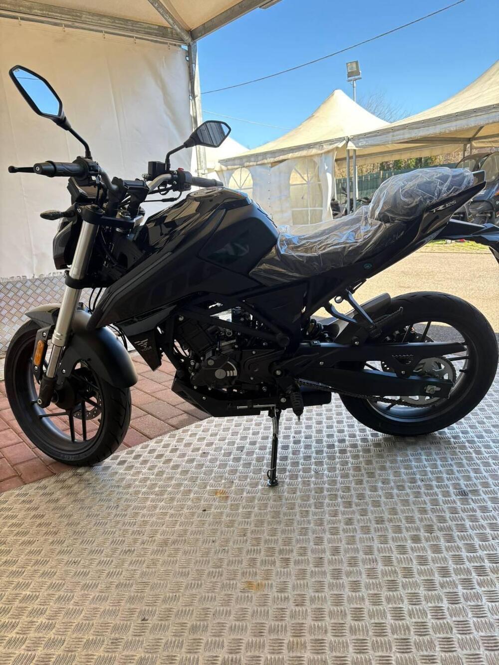 Voge Brivido 125R (2023 - 26) (13)