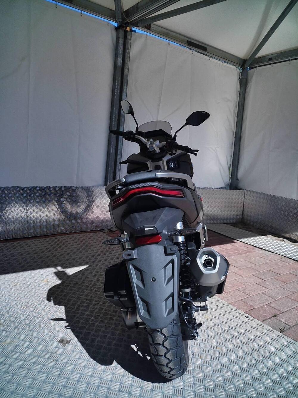 Voge Sfida SR1 ADV (2023 - 26) (5)