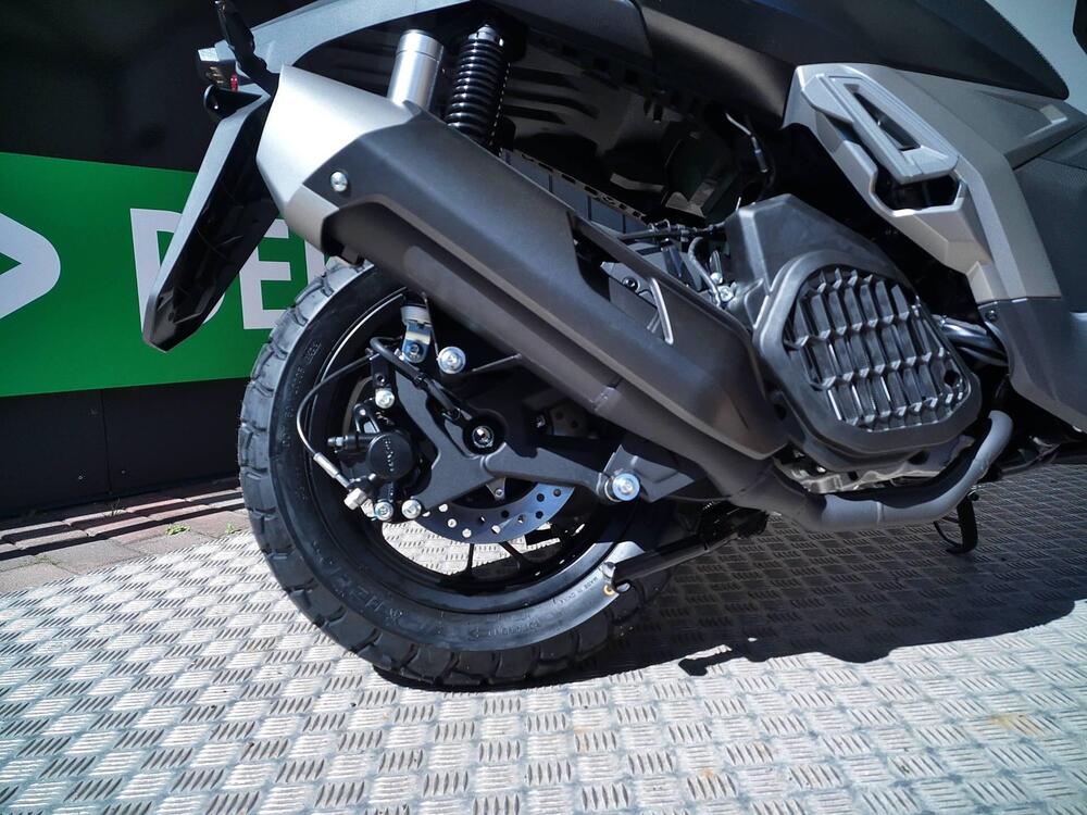 Voge Sfida SR1 ADV (2023 - 26) (10)