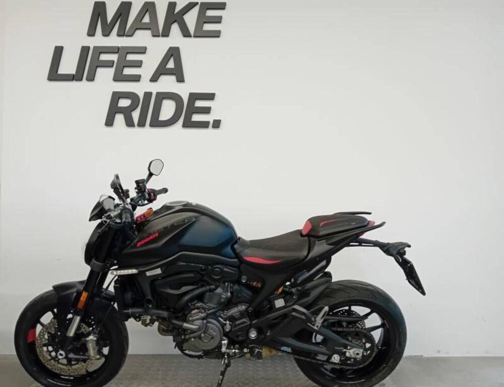 Ducati Monster 937 + (2021 - 25) (2)