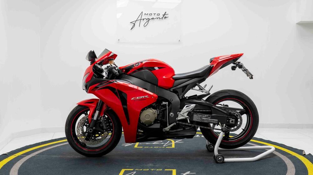 Honda CBR 1000 RR Fireblade (2008 - 11) (6)