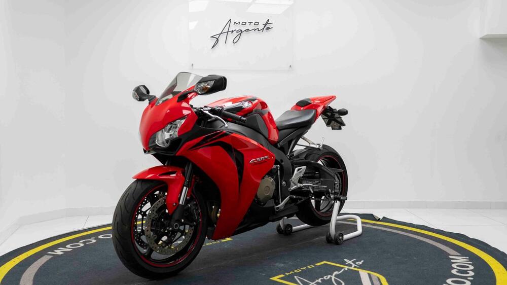 Honda CBR 1000 RR Fireblade (2008 - 11) (7)