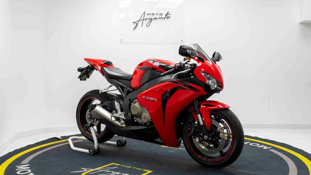 Honda CBR 1000 RR Fireblade (2008 - 11) (9)