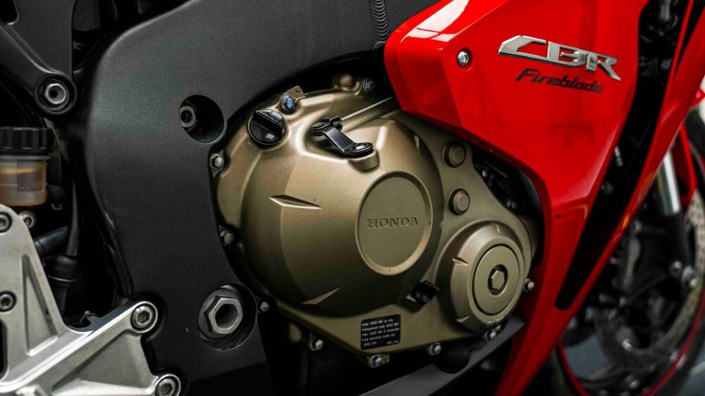 Honda CBR 1000 RR Fireblade (2008 - 11) (14)