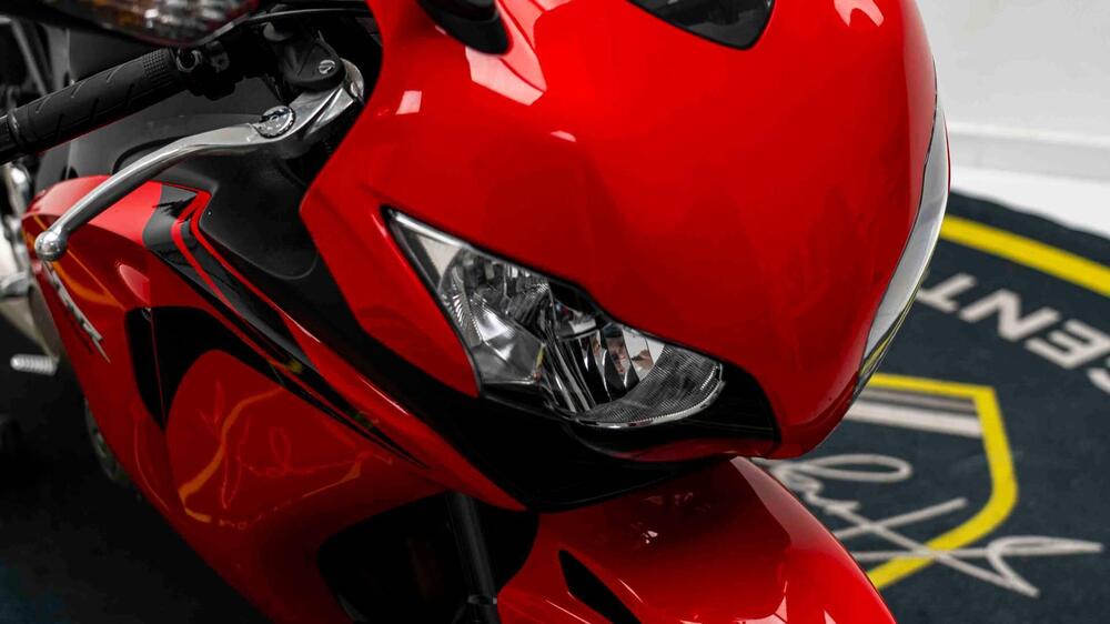 Honda CBR 1000 RR Fireblade (2008 - 11) (17)