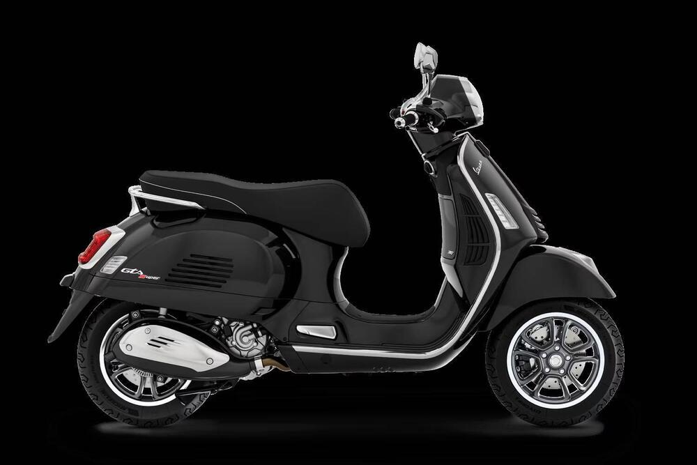 Vespa GTS 125 Super (2025 - 26) (2)