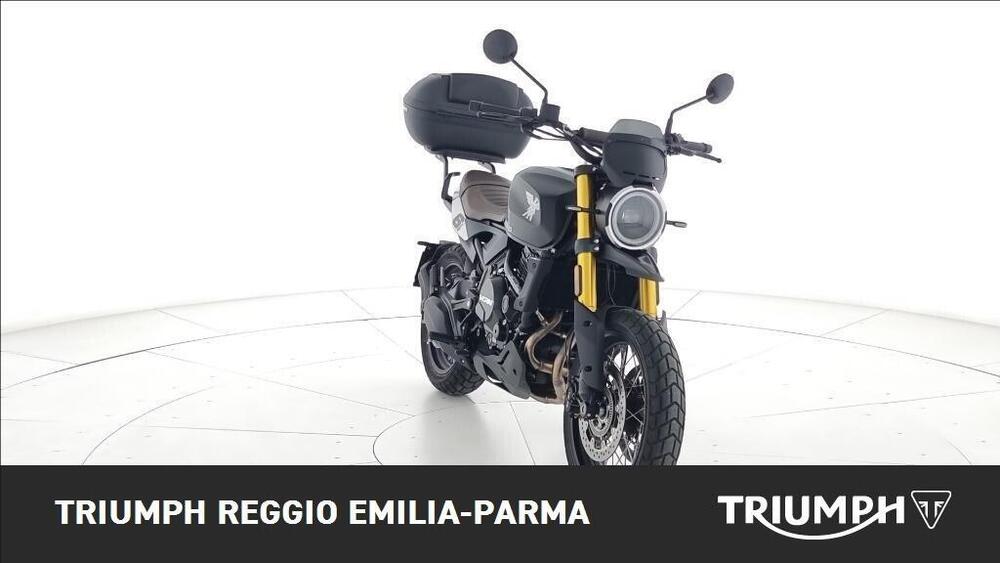 Moto Morini SEIEMMEZZO SCR (2022 - 26) (4)