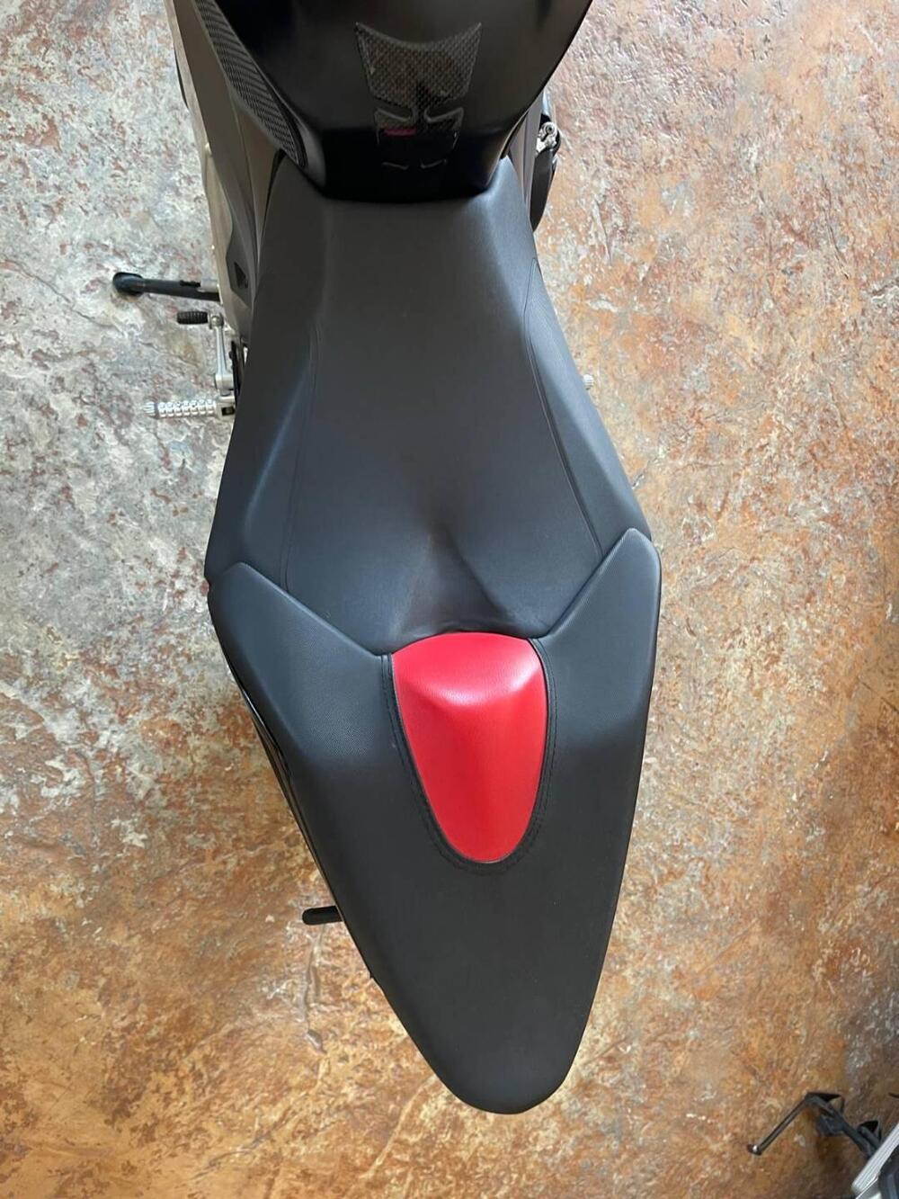 Aprilia Tuono V4 RR (2019 - 20) (15)