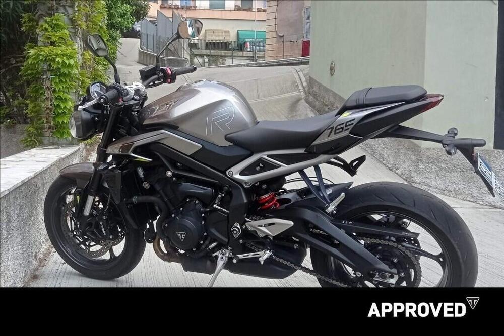 Triumph Street Triple 765 R (2023 - 26) (2)