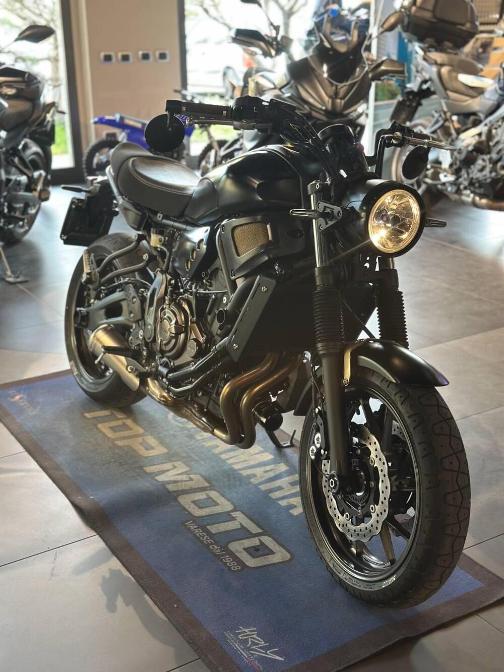 Yamaha XSR 700 (2021) (4)