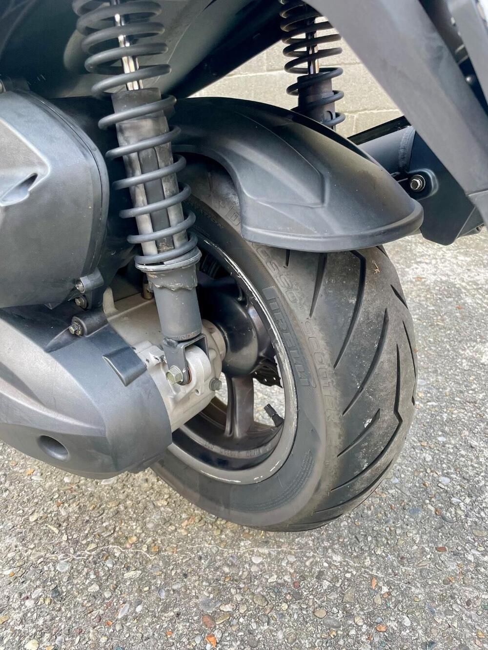 Kymco Downtown 350i ABS (2015 - 17) (11)