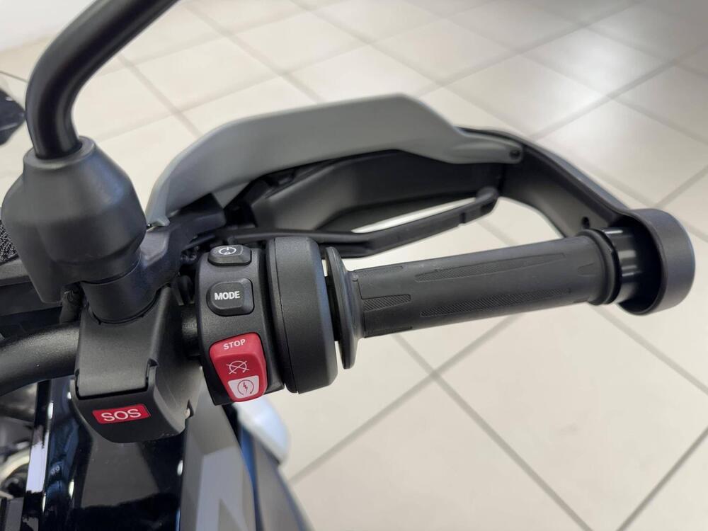 Bmw R 1300 GS Triple Black (2023 - 26) (11)