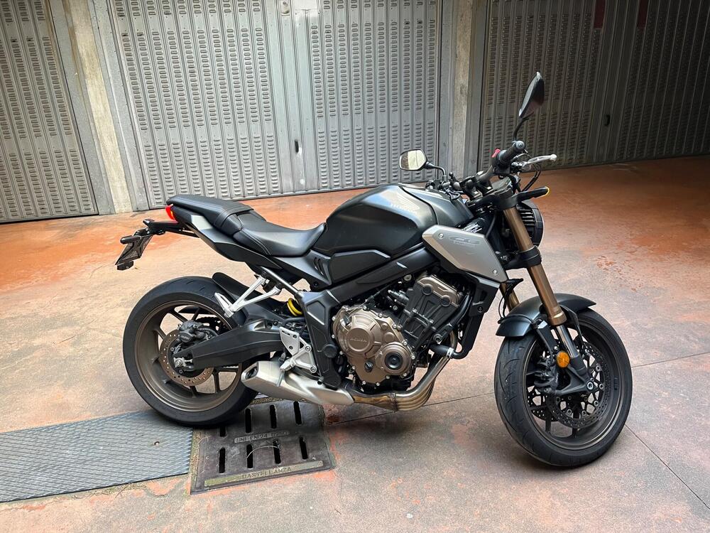 Honda CB 650 R (2021 - 23) (4)