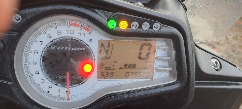 Suzuki V-Strom 650 ABS (2011 - 17) (5)