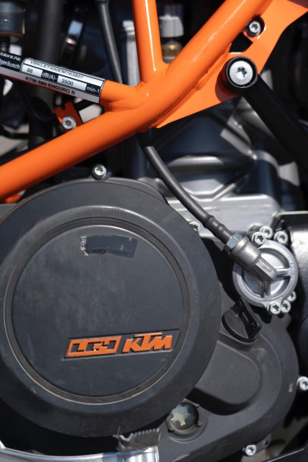 KTM 690 Enduro R (2012 - 17) (4)