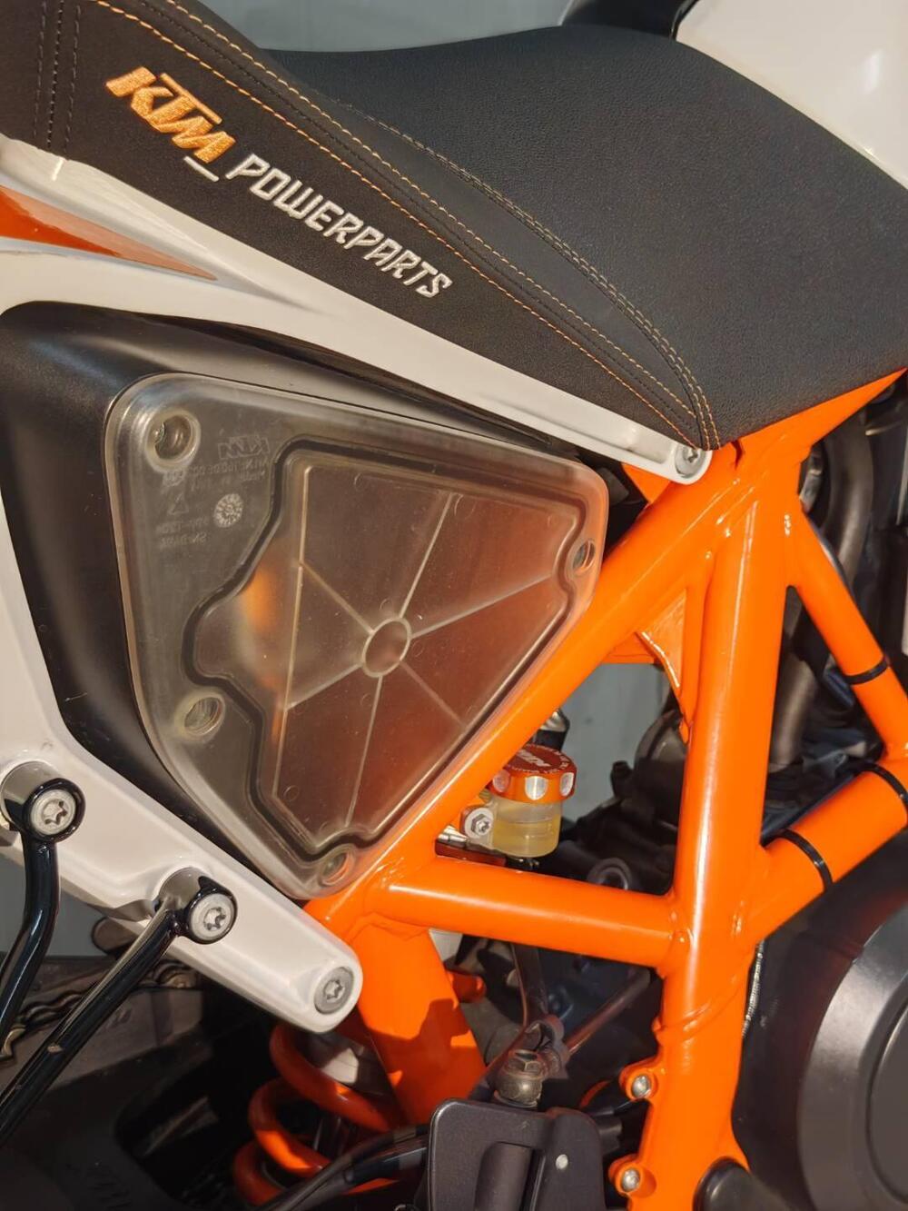 KTM 690 Duke R (2010 - 15) (3)