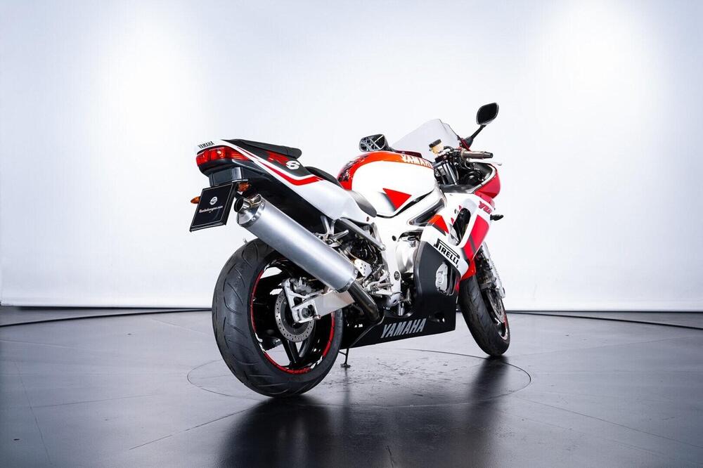 Yamaha YZF R6 (1999 - 00) (2)