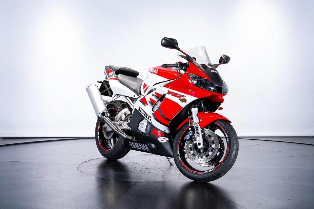 Yamaha YZF R6 (1999 - 00) (4)