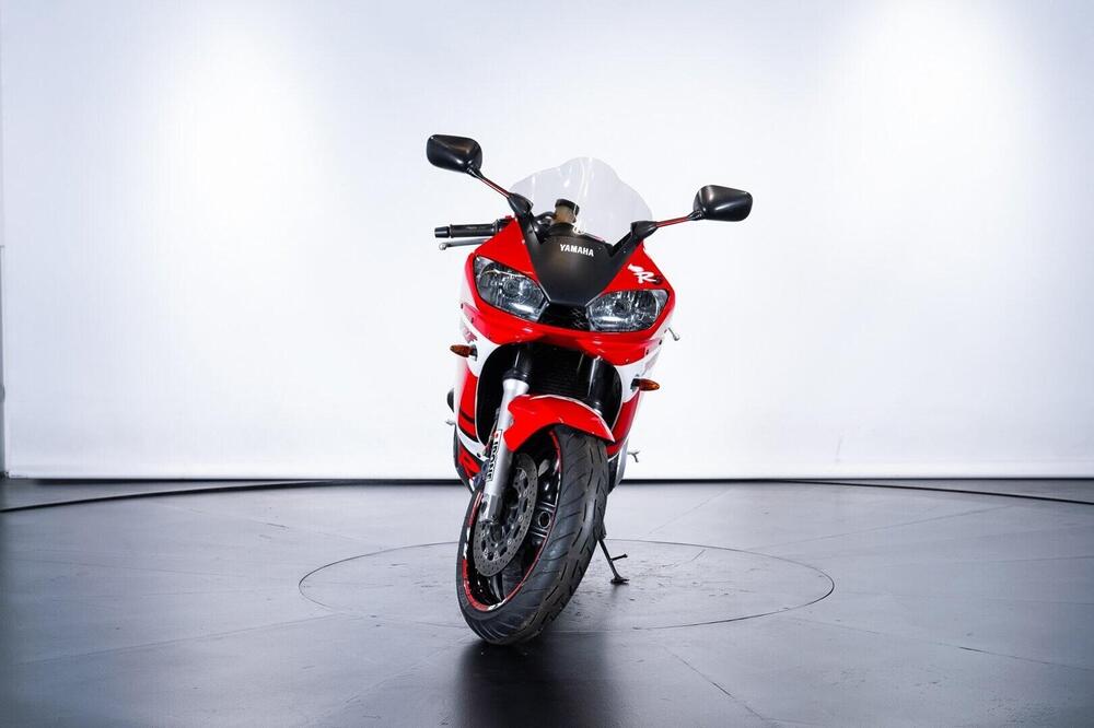 Yamaha YZF R6 (1999 - 00) (5)